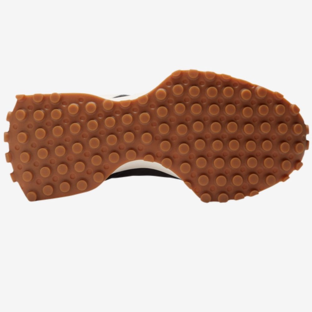 NEW BALANCE 327 Womens ~various sizes~ Sneakers Shoes Black/White Leather Logo - Picture 12 of 16